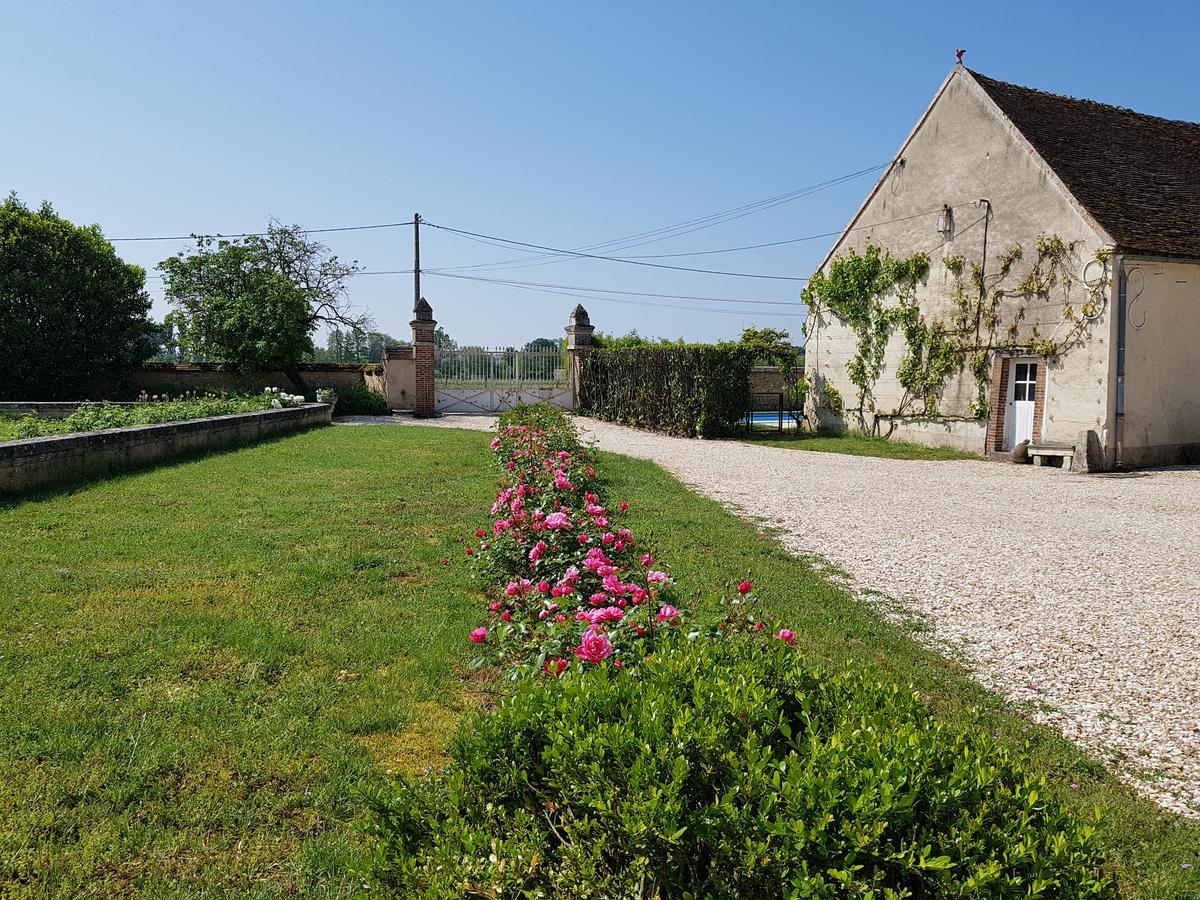 Hauterive  Tourterelle, A Proximite De Auxerre Et Chablisヴィラ エクステリア 写真