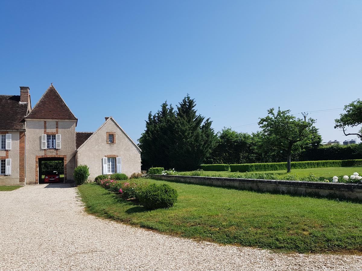 Hauterive  Tourterelle, A Proximite De Auxerre Et Chablisヴィラ エクステリア 写真